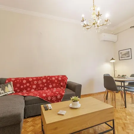 Pavlos Urban Stay-3